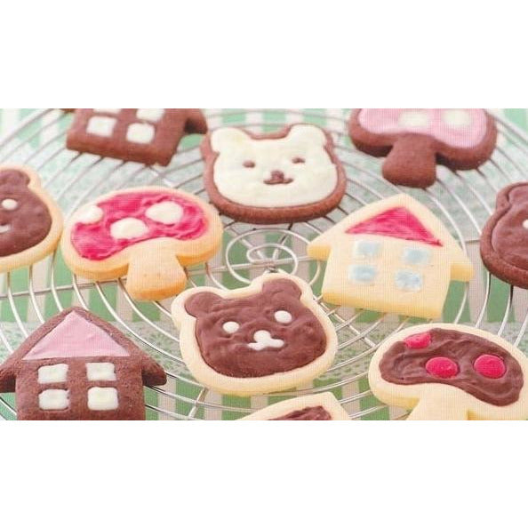 Kai Food Cutter & Stamper - Bear, House & Mushroom